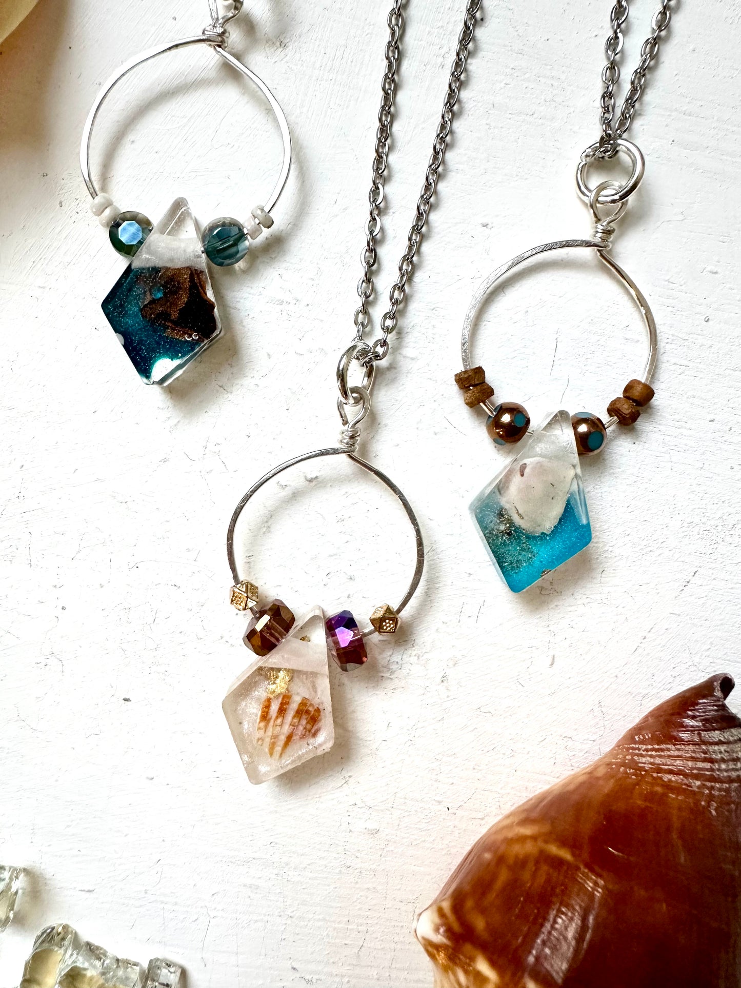 Hammered Diamond-Shape Sterling Silver Beaded Ocean Nature Resin Necklace