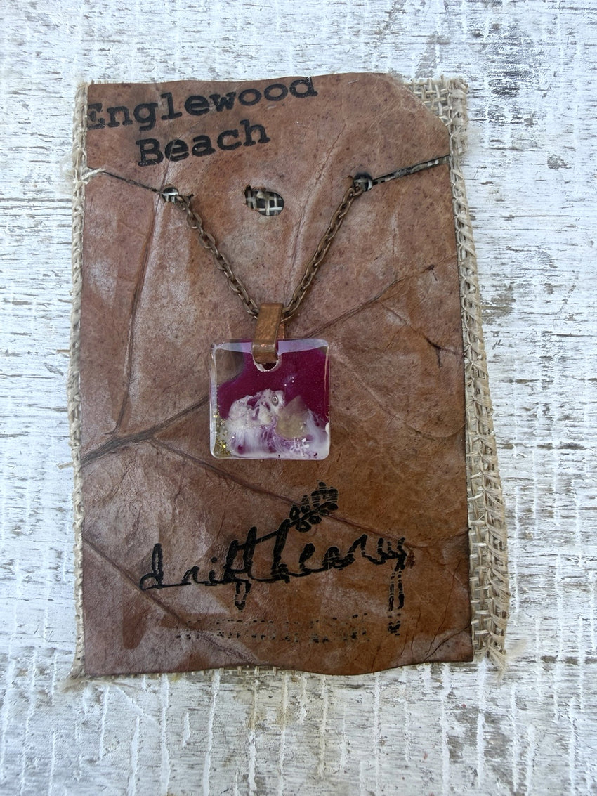 Englewood Beach | Magenta & Shell Square Resin Necklace - product angle 0186